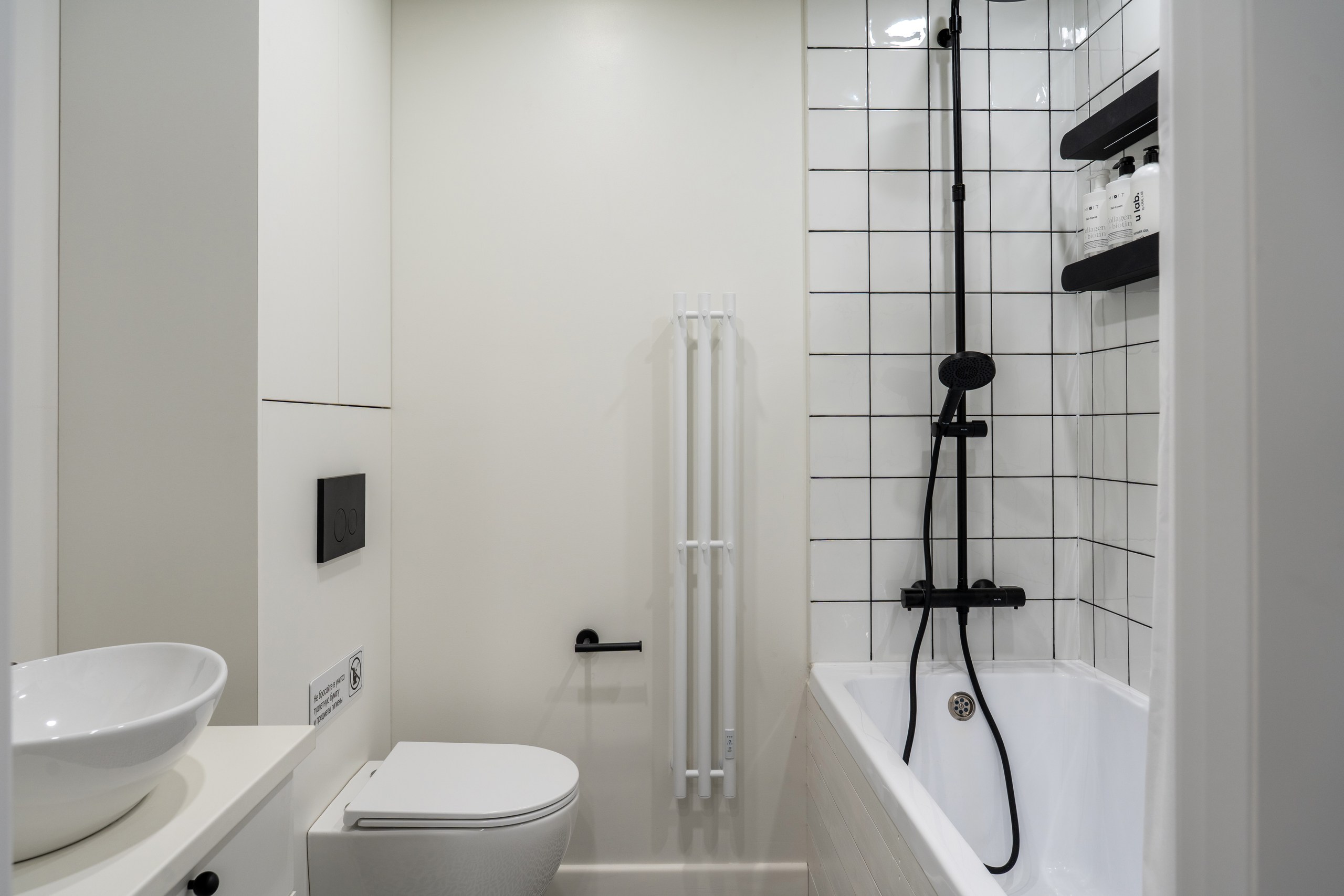 Studio apartment on Antonenko street, 10